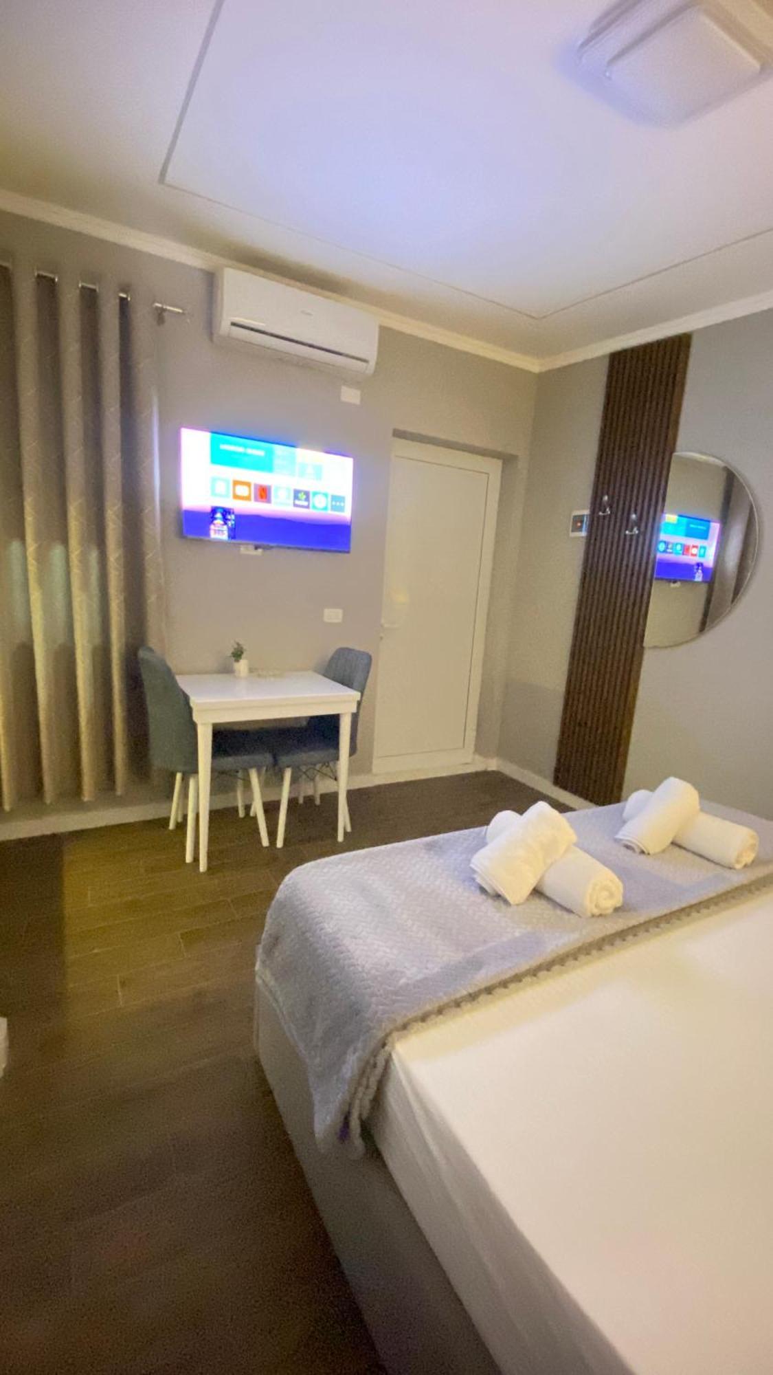 Guest House Luli Strumi Berat Buitenkant foto